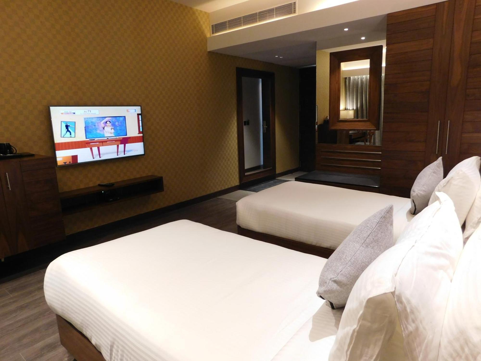 The Golkonda Resort And Spa Hyderabad Bagian luar foto