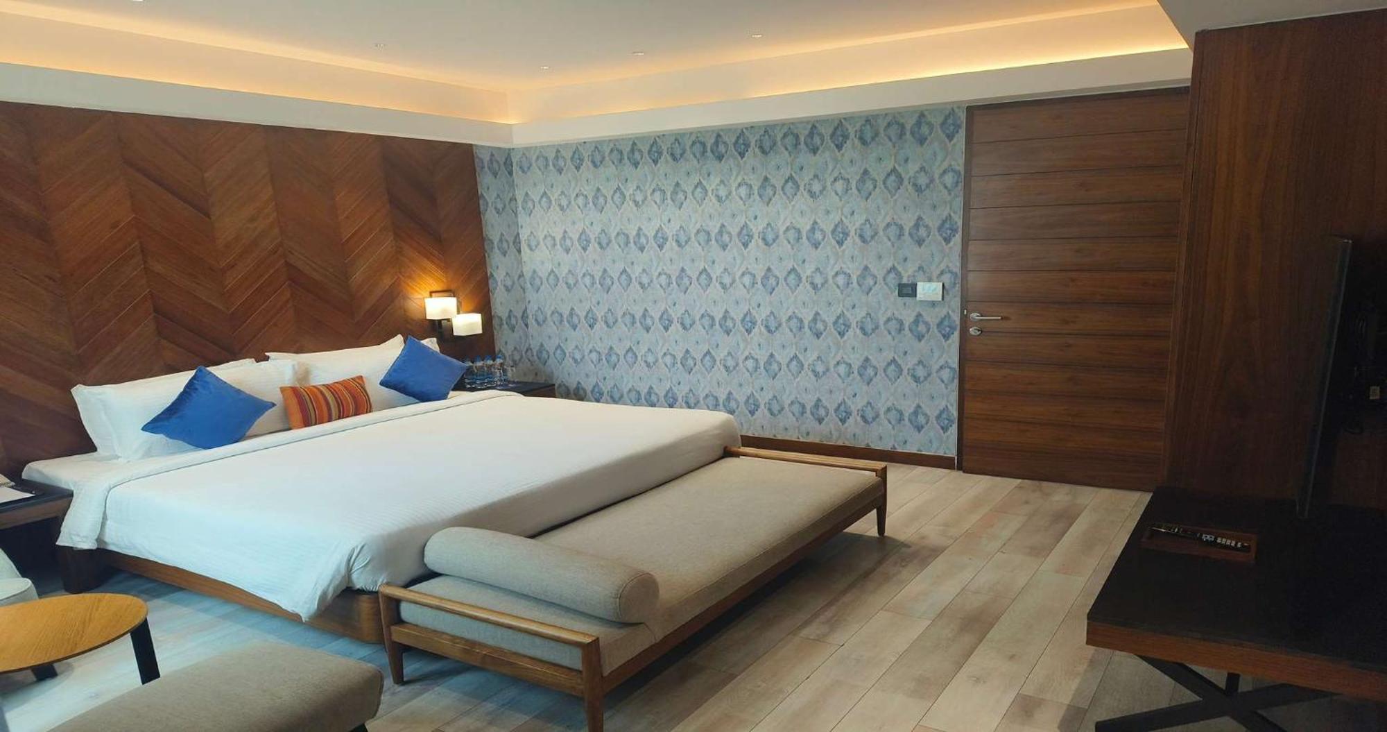 The Golkonda Resort And Spa Hyderabad Bagian luar foto