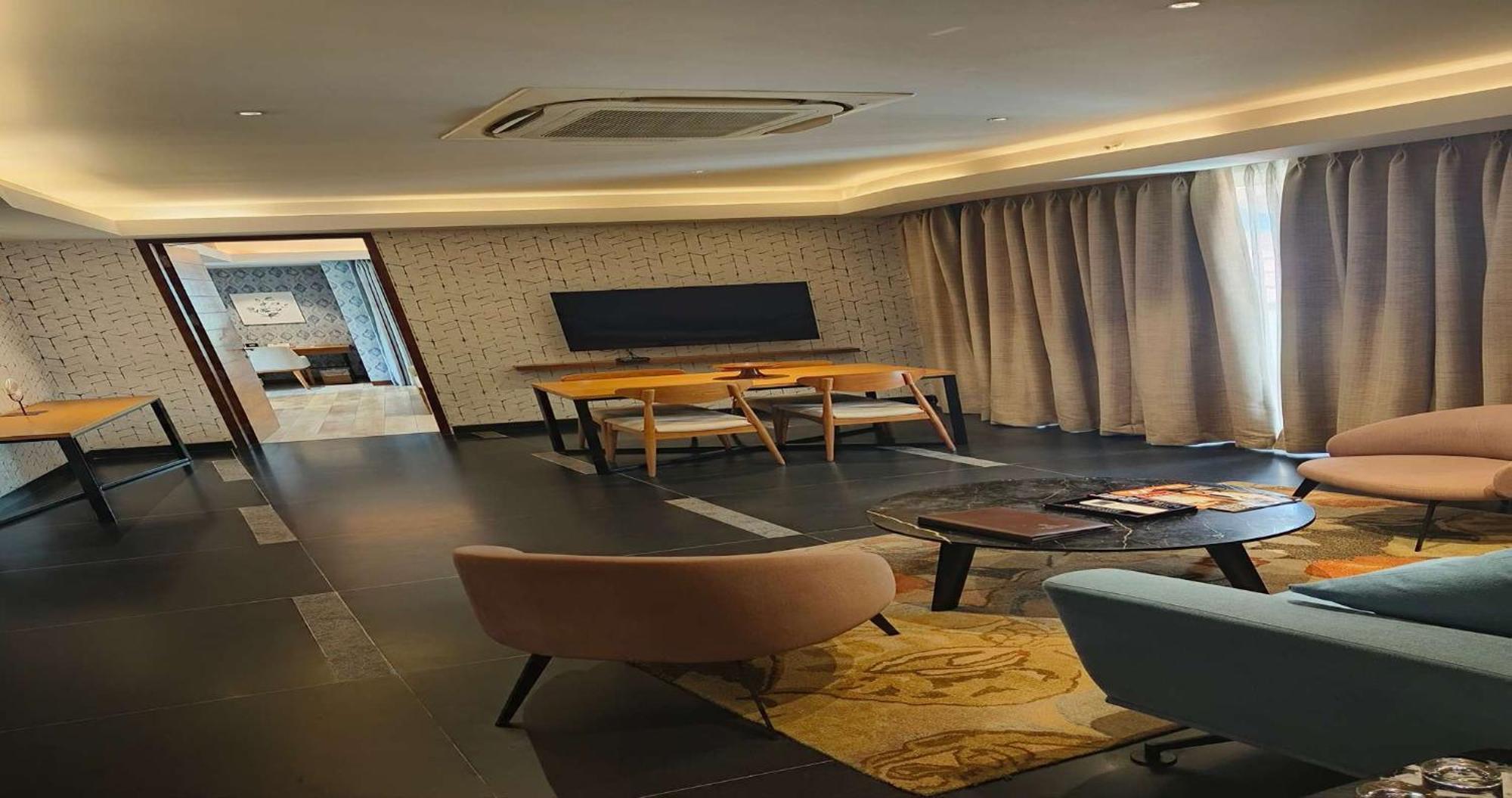 The Golkonda Resort And Spa Hyderabad Bagian luar foto
