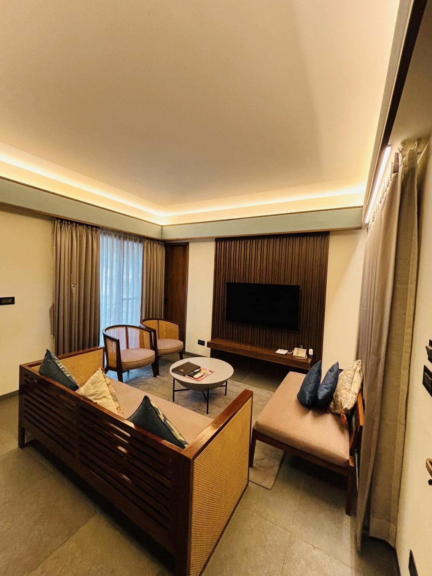 The Golkonda Resort And Spa Hyderabad Bagian luar foto